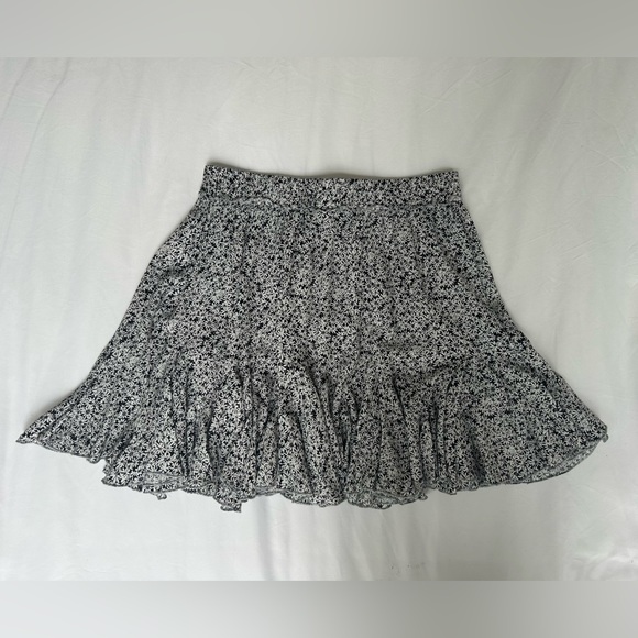 black and white floral skirt - Picture 2 of 3